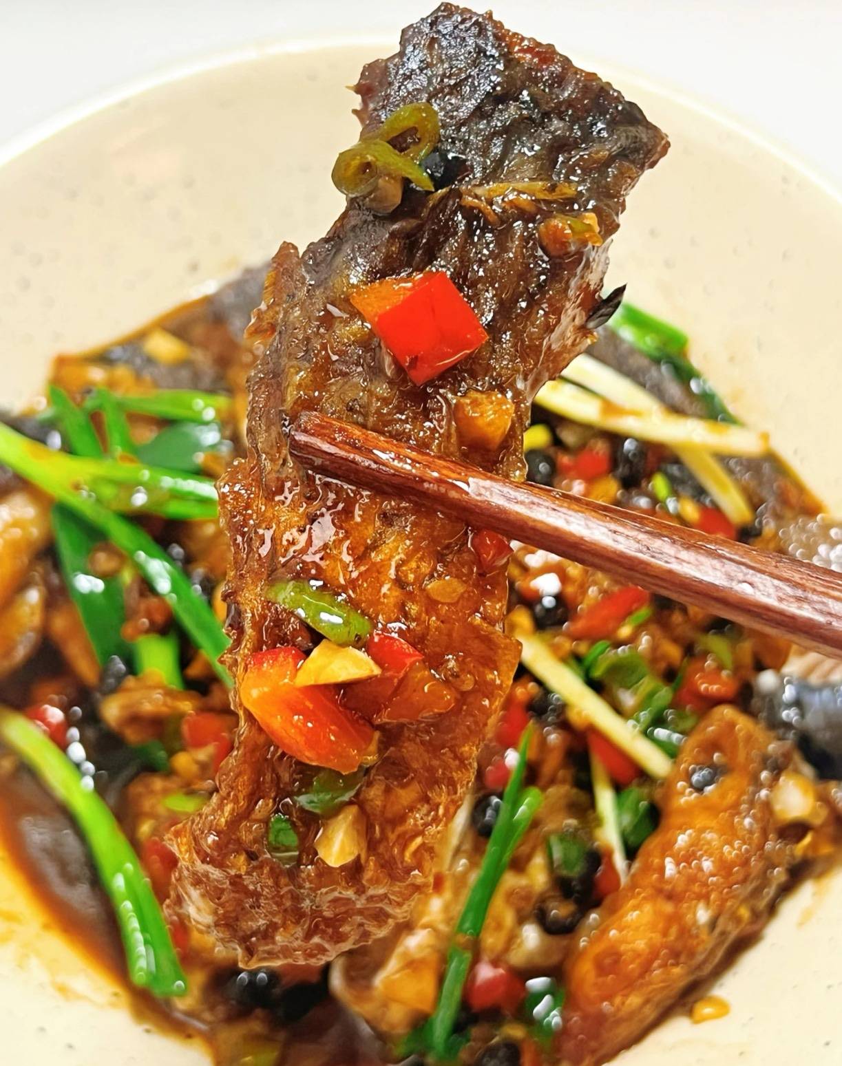豆豉焖鱼块，好吃到破防！这菜一上桌，米饭就遭殃