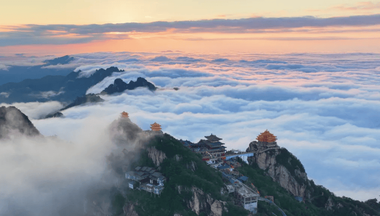 月薪6万！老君山景区招云海观察员：包吃包住，每天拍摄云海视频