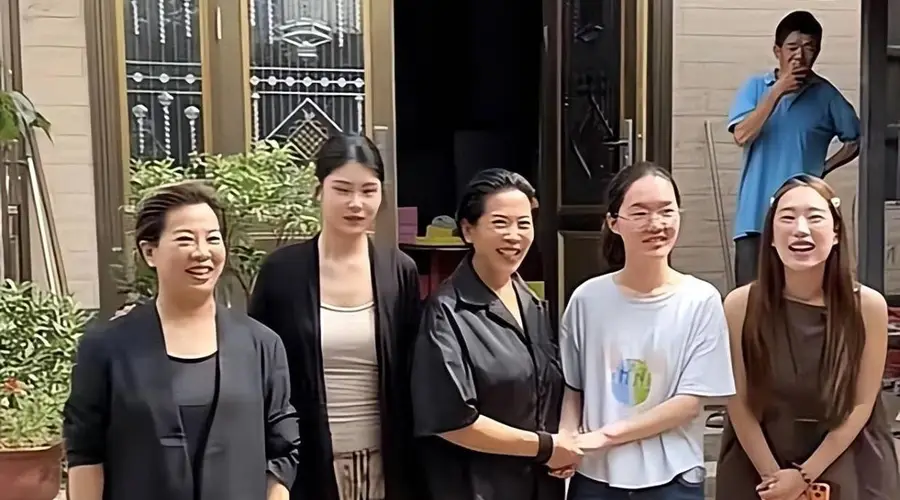 万万没想到!高考699分的韩雅平计划学医，很多医学生和医生发声