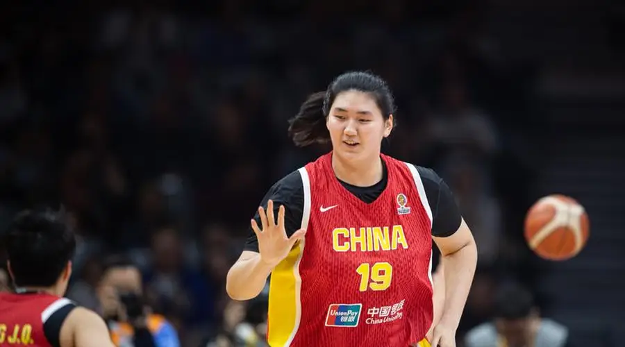 张子宇28分10篮板4封盖 中国女篮热身赛憾负澳大利亚