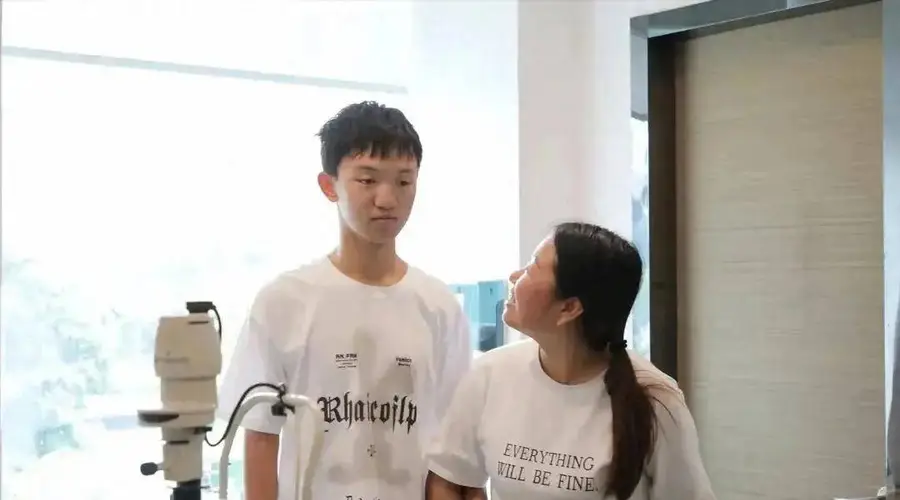 721分全国第一,他背后的两个女人,让我狠狠破防了