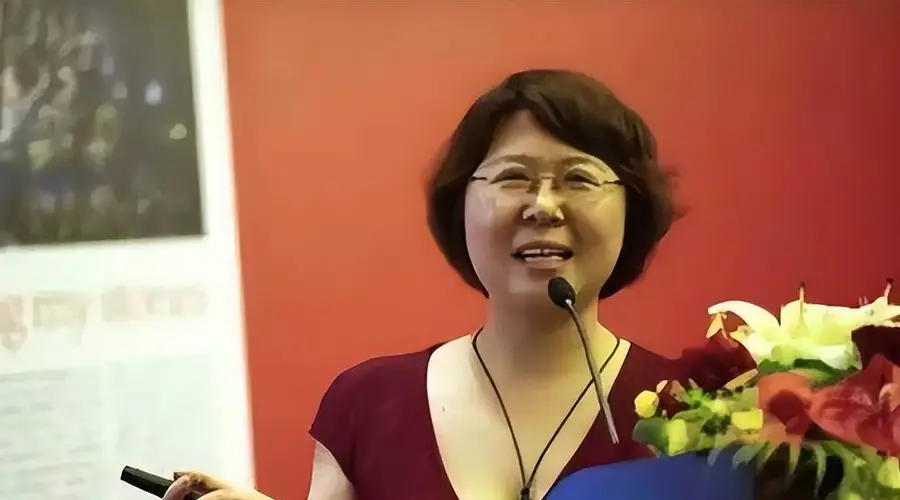 继贾浅浅之后,莫言女儿也被指抄袭:作家子女研究父辈,该回避吗?