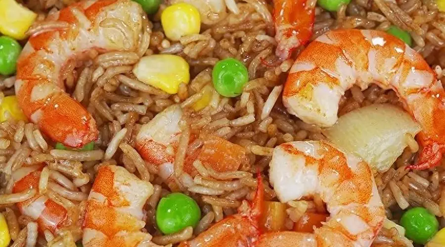 懒人一锅出焖饭 菜肉米香喷喷