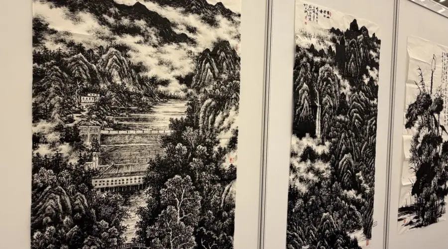 追随张仃17年，画家郭博展焦墨山水