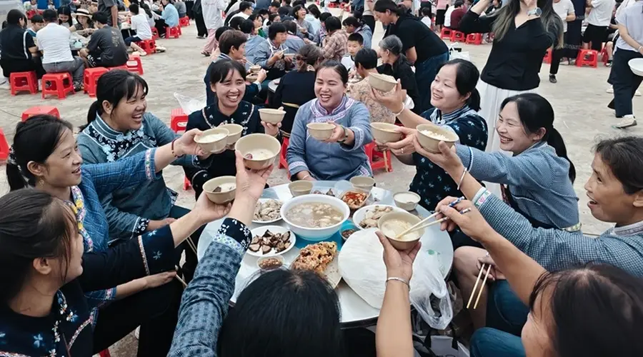荔波拉欧村“六月六”民俗文化活动火热举行