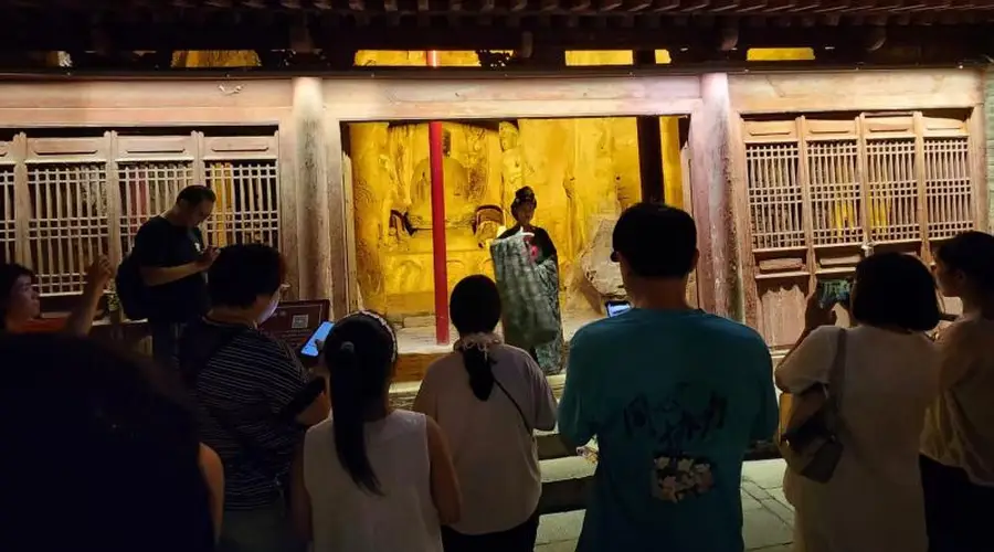 响堂山石窟沉浸式夜游让历史"活"起来 吸引京津冀游客体验暑期新去处