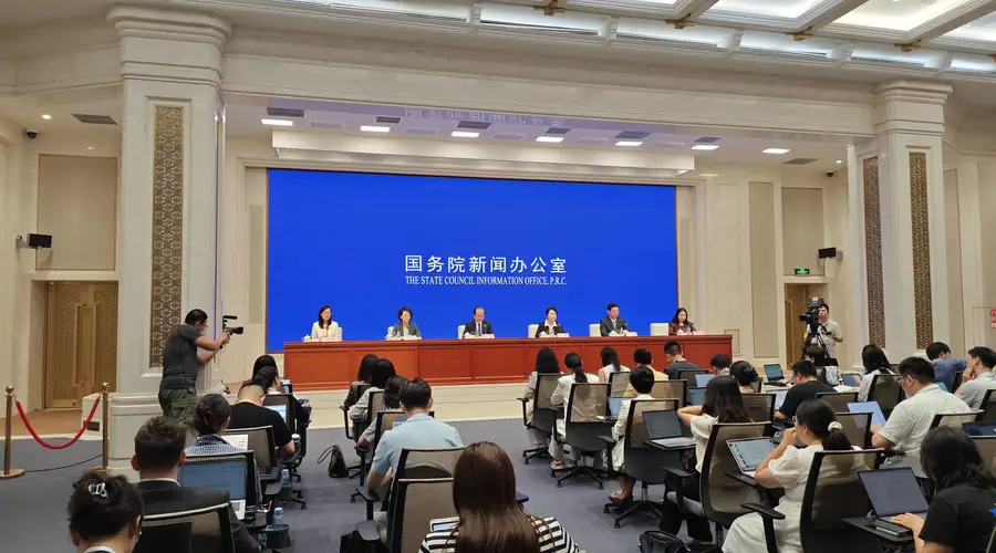 上半年外资逆势追加对华投资 超53万家外资年贡献税收约2.5万亿元