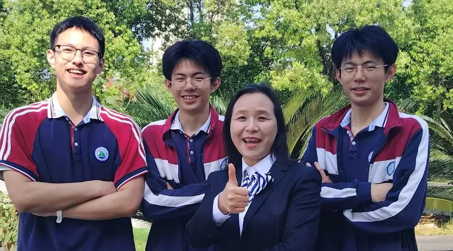 双胞胎兄弟同分差1分被同校同专业录取!
