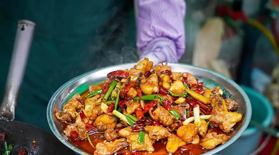 大理永平：古道名村美食，同兴互“养”