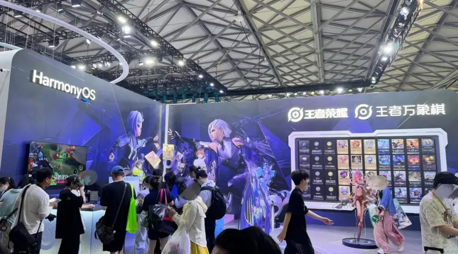 2024CJ现场60余款游戏试玩 鸿蒙游戏体验刷新认知