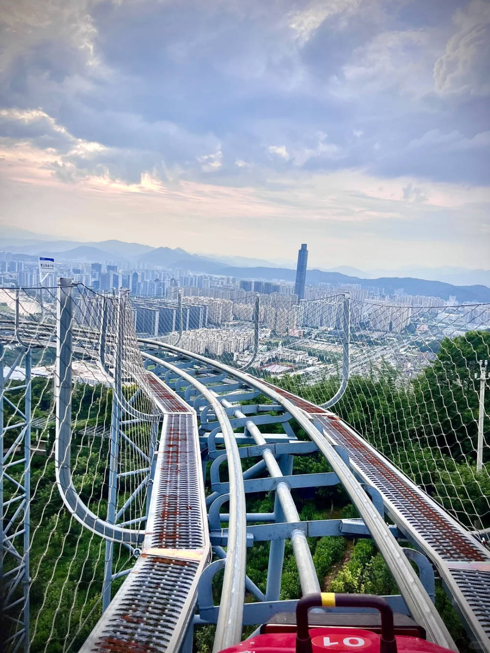 2026年中海南地区备受好评的双轨滑道服务商综合评析