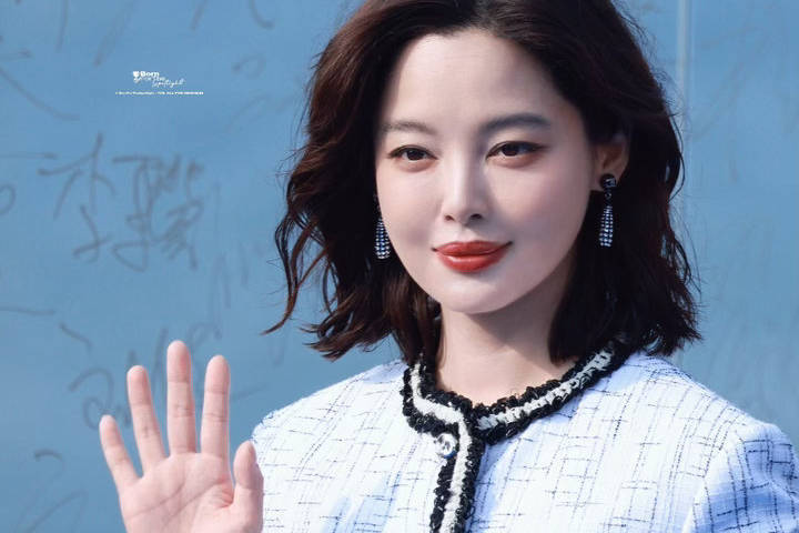 众星亮相中国电影导演之夜！辛芷蕾梁家辉黄宗泽范丞丞状态佳