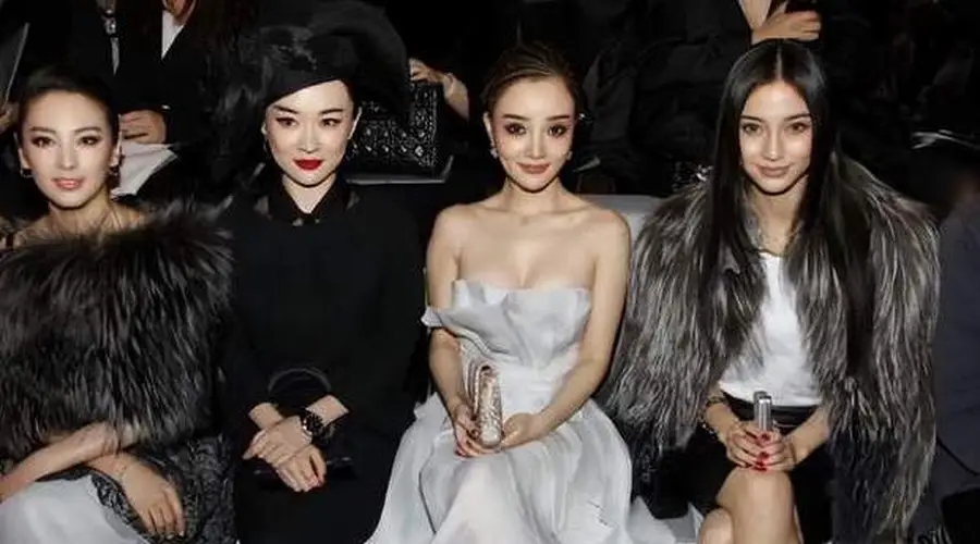 李小璐和Angelababy罕见同框,网友:各有各的美