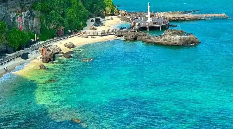 初次登上涠洲岛，一份实用的上岛指南