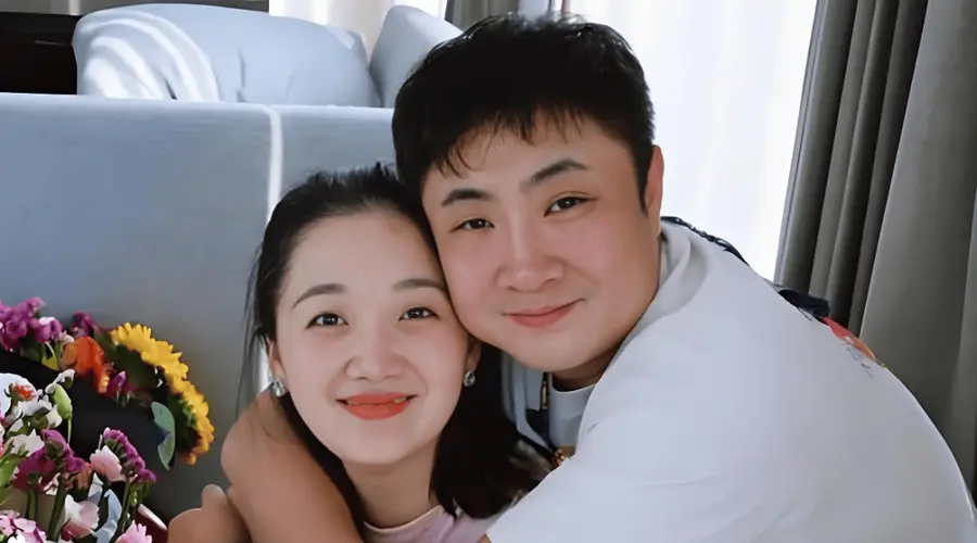 乔杉近况曝光：娶经纪人莫丹育三孩，如今是宠妻狂魔