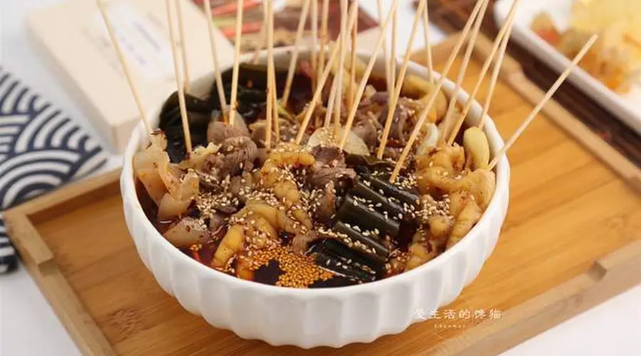 想吃钵钵鸡不用买,在家自己做,味道好到能出摊,热天吃太开胃了