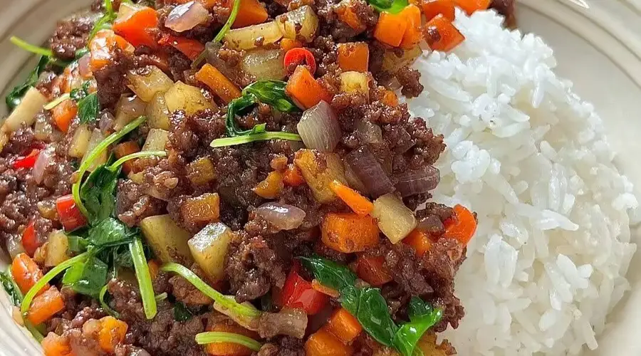 咖喱碎牛肉饭:香到舔盘的家常美味