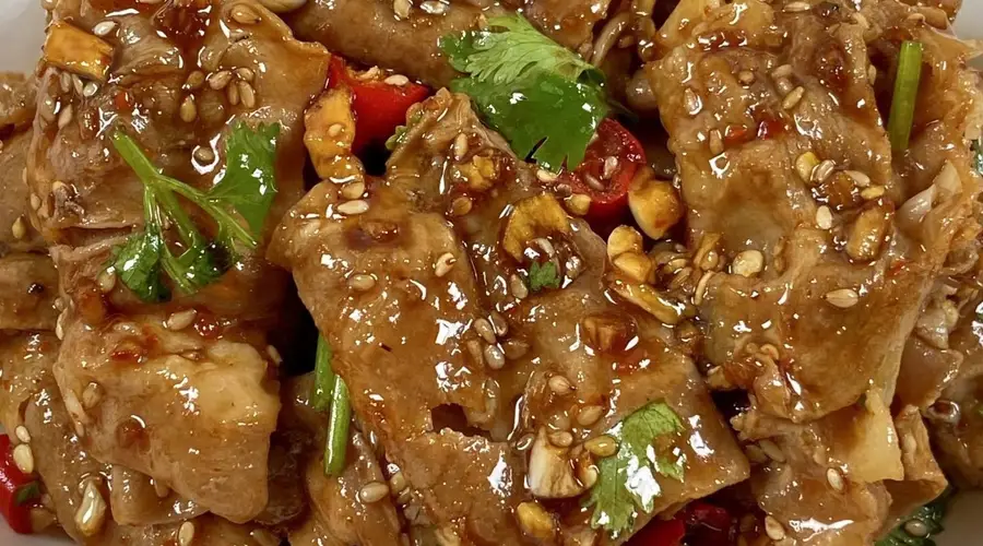 香菜拌羊肉卷:十分钟搞定神仙下饭菜