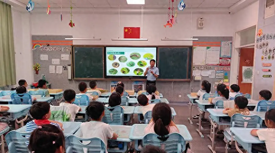 青岛市即墨区:科创宣讲进校园 厚植少年科创情怀
