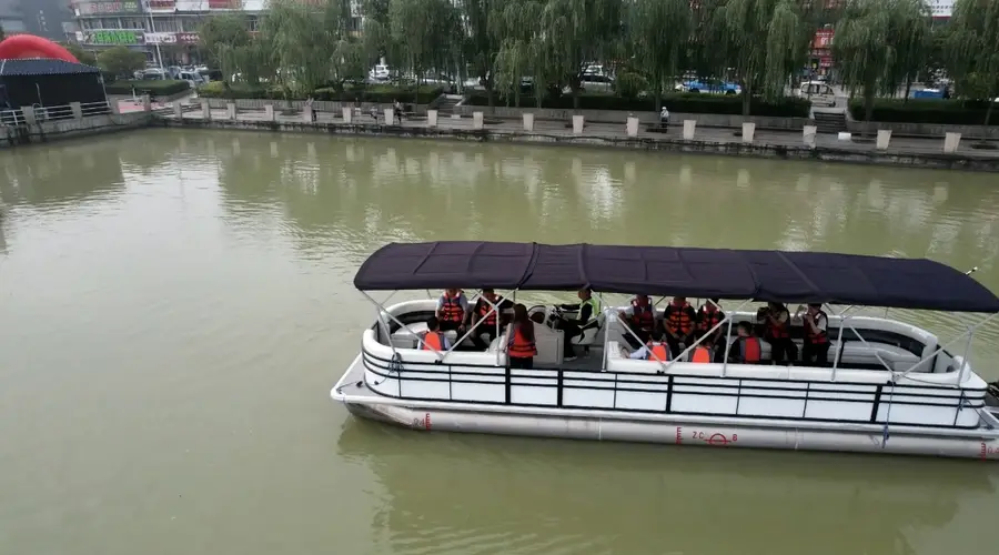 泛舟碧波揽湖光 容湖游船项目正式启航 河南柘城亲水文旅再添崭新名片