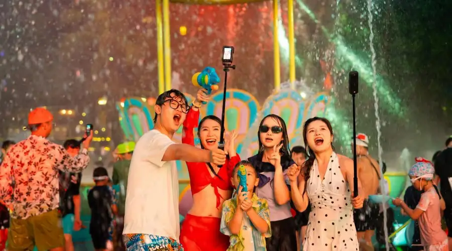 来深过暑假:59天夏浪民族狂欢正式开启 深圳锦绣中华打造湾区夏日狂欢新地标