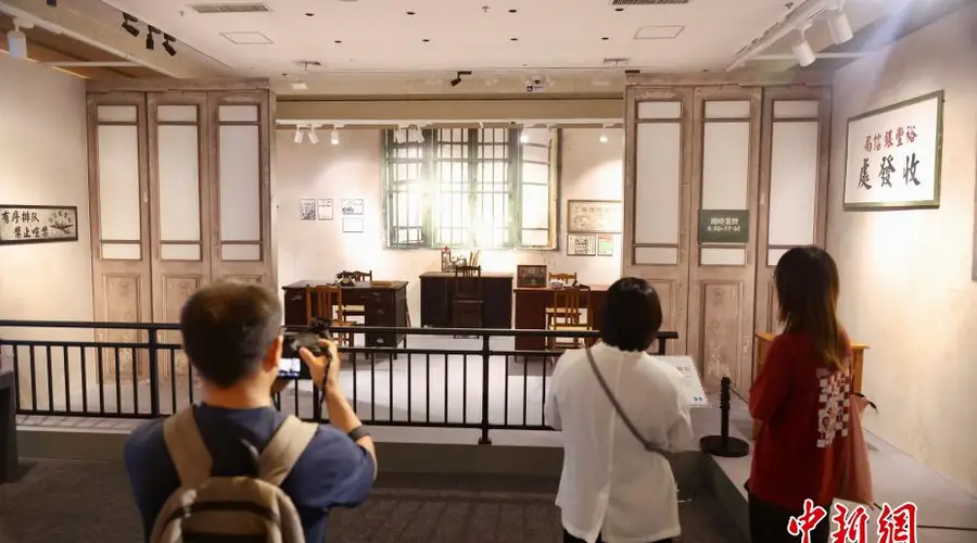 “《给阿嬷的情书》电影道具及侨批文物特展”在北京开幕