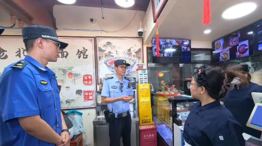 持续打击涉旅违法行为 北京警方联合多部门护航暑期旅游安全