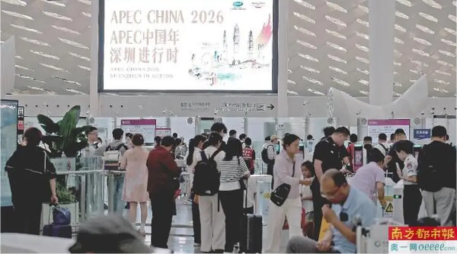 深圳机场口岸外籍旅客提前71天破百万