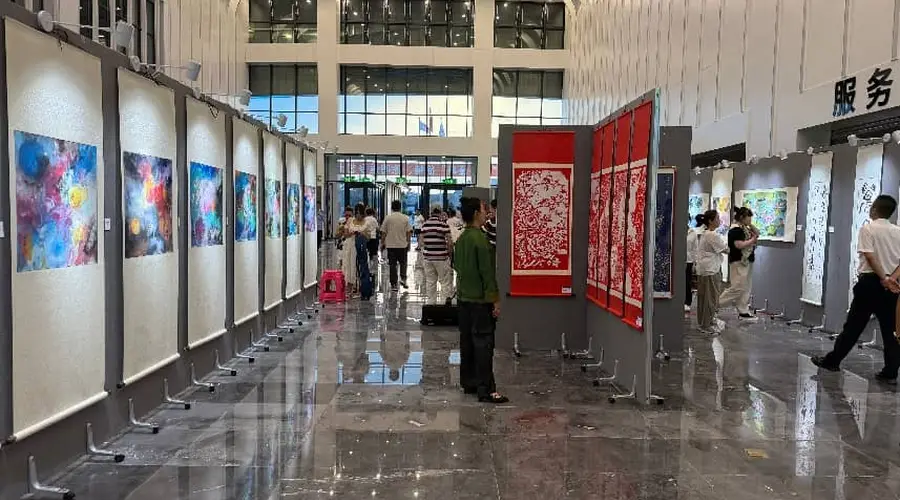 东宁市庆祝建党105周年暨“国境边疆党旗红”主题党日活动举行主题文艺汇演