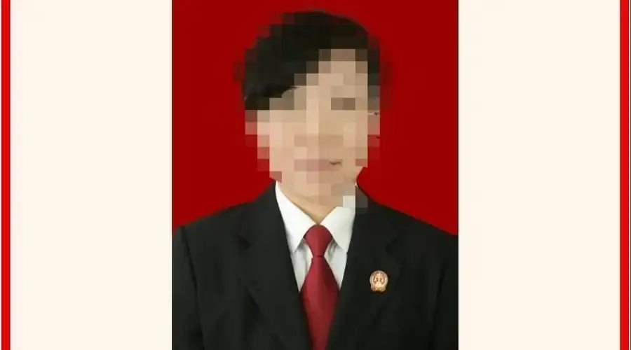 陕西泾阳一女法官提拔前遭举报年龄学历造假回避违规 官方回应招录合规违规问题已处置