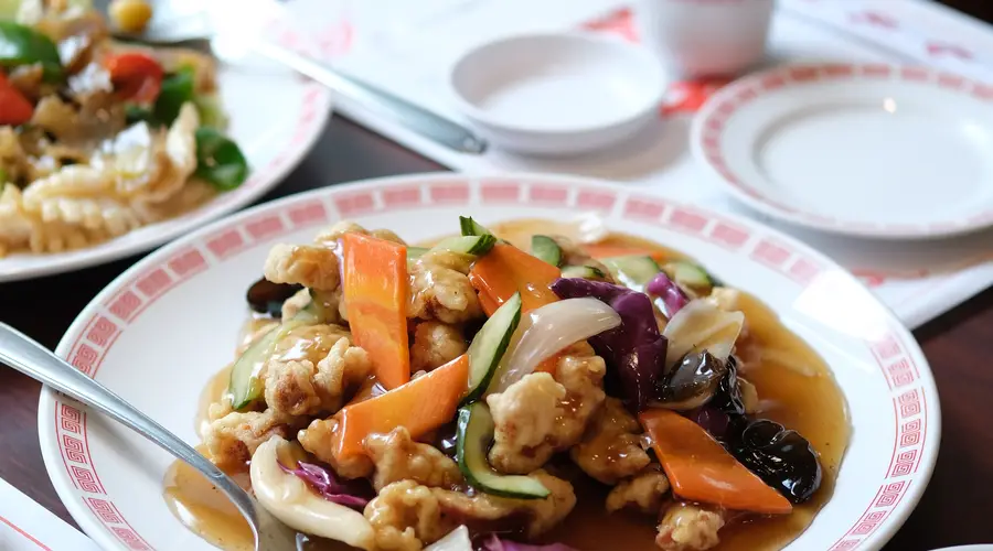 第七届粤港澳大湾区“粤菜师傅”大赛：广河佛名厨共探粤菜饮食健康之道