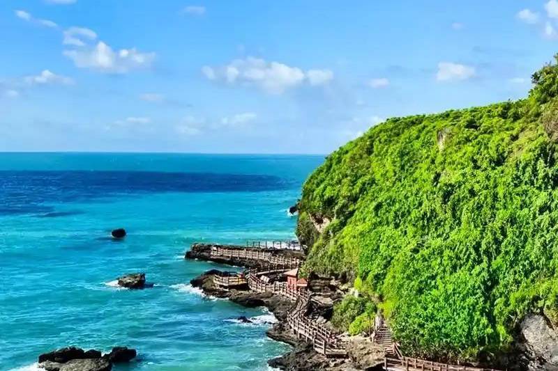 涠洲岛纯玩旅游的合同要点与费用明细参考