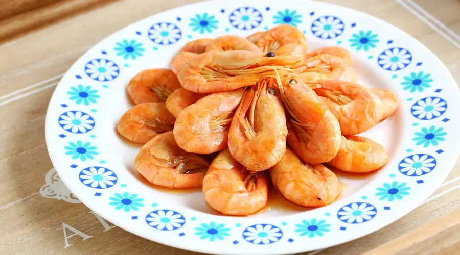 仅仅需要两个步骤,就可以做出一盘简单惹味的消夏小菜