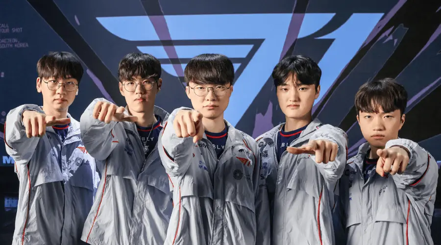 T1爆冷被G2淘汰,faker起身狠掐自己脖子,原来这不是梦