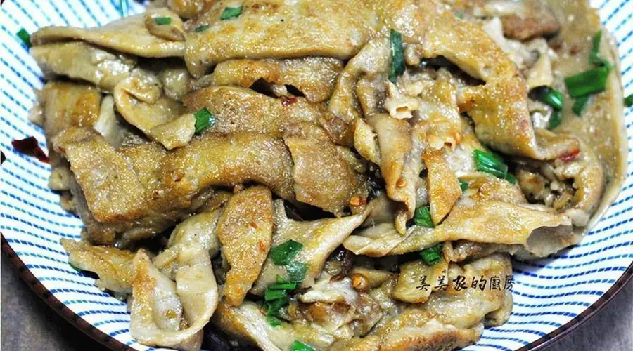 六月炎热之时,家常红薯粉煎蛋饼,轻松开胃消暑!