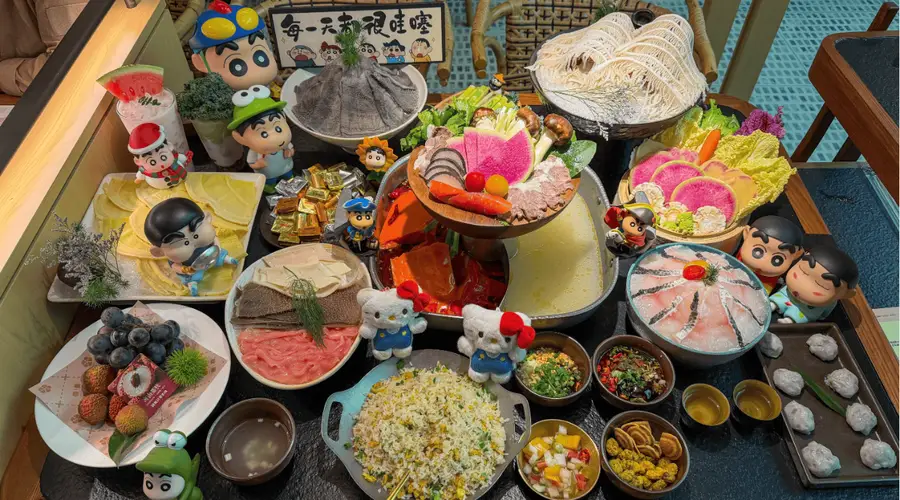 26年7月武侯祠旁的家庭聚餐,一口非遗红汤煮出川西的人情味