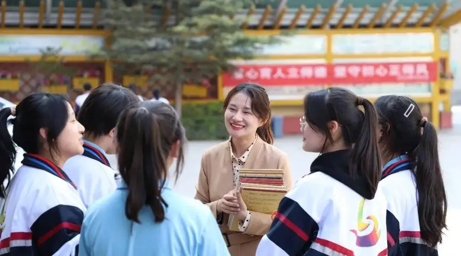 科技赋能未来教育：新时代基础教育创新发展的生动实践