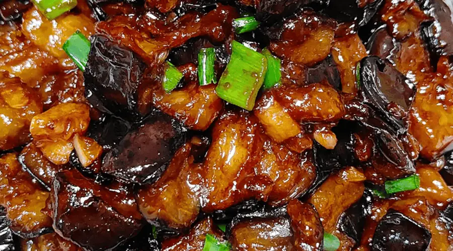 鲁菜酱烧茄子:软糯咸香的家常地道做法