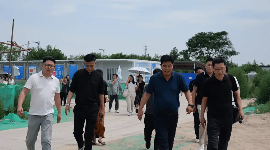 百跃羊乳携核心团队及友商参观国内首家专业液态羊奶智造工厂