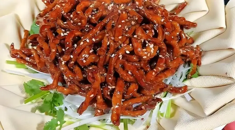 饭店大厨京酱肉丝滑嫩秘诀：肉丝处理配灵魂酱汁 做法步骤全公开