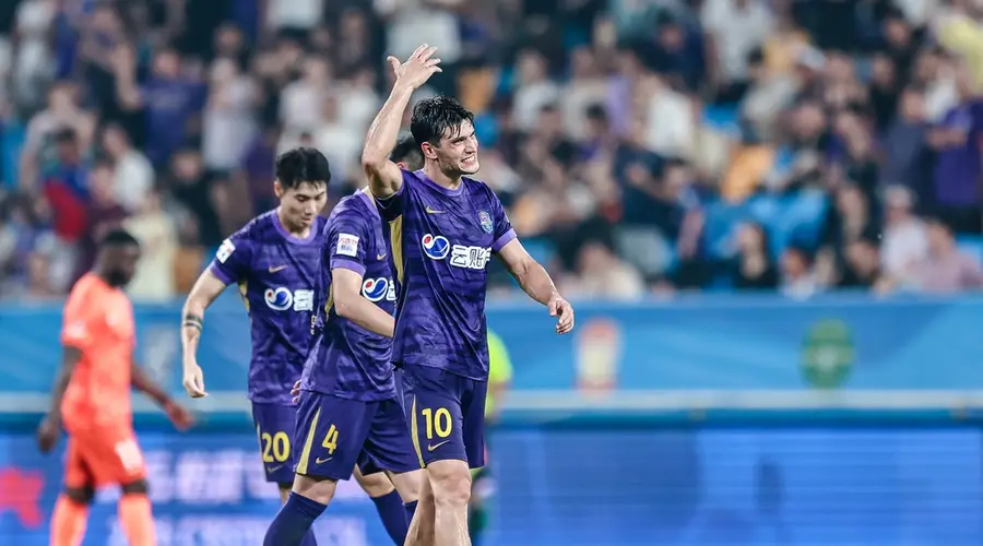 中超联赛爆冷门!津门虎半场0-2落后 补时连追三球3-2绝杀玉昆豪取四连胜