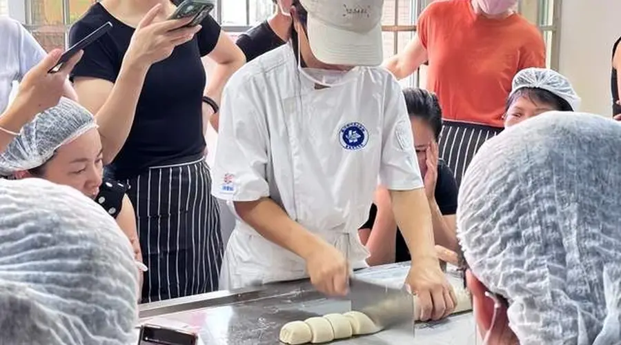 广东惠东:精进面点技艺!大岭街道开展广式点心制作第二期培训班