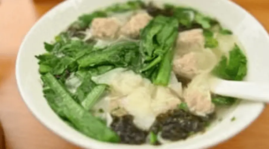 饭前喝适量温热清汤，可控制正餐过量进食