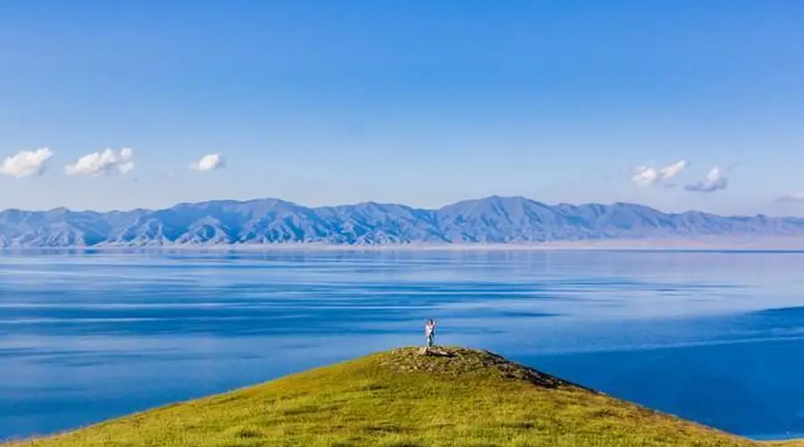 辞职后小伙坐公交游中国,三个月行驶200公里,品尝美食观赏风景