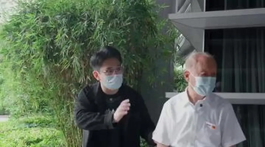 “外国人有的雷达我们现在都有了，有的还比他们好一些呢！”有人说，雷达是国防的“眼睛”，#国家最高科学...