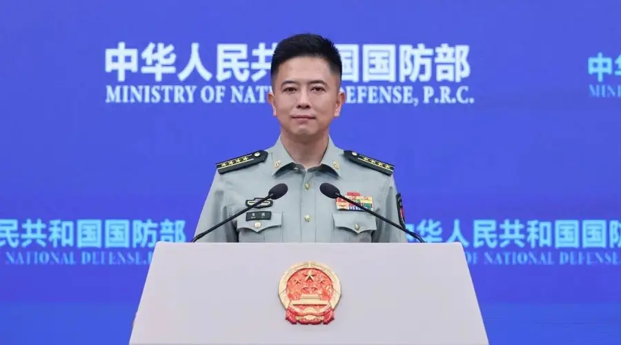 中国空军坚定守护祖国空天安全和地区和平稳定