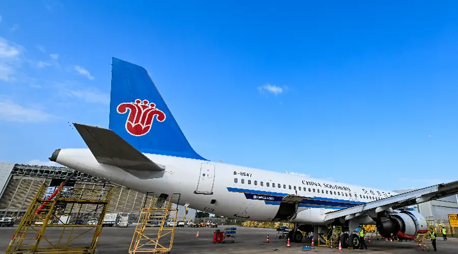 航油成本激增挤压盈利空间，国有三大航司上半年或合亏90亿