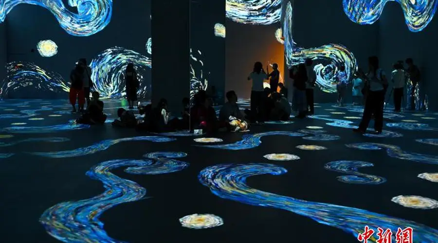 “印象·梵高——沉浸式数字艺术展”在广东省博物馆开展