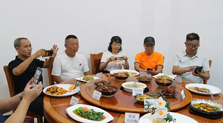 六百年屯堡老味传薪火 八大碗烟火赋能西秀文旅新篇章