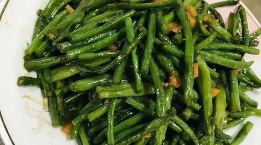 夏天菜市场必买的“下饭神器”豇豆，这样吃才健康